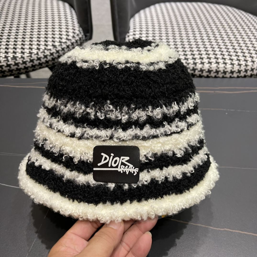 Christian Dior Caps